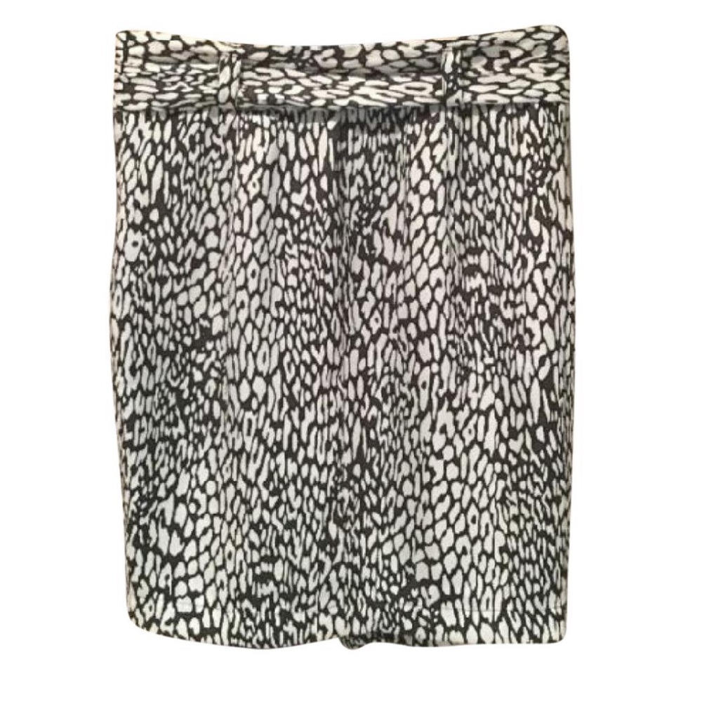 Zara Printed Black and White Wrap Skirt